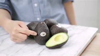 How to Keep Avocados From Turning Brown [upl. by Anallese]